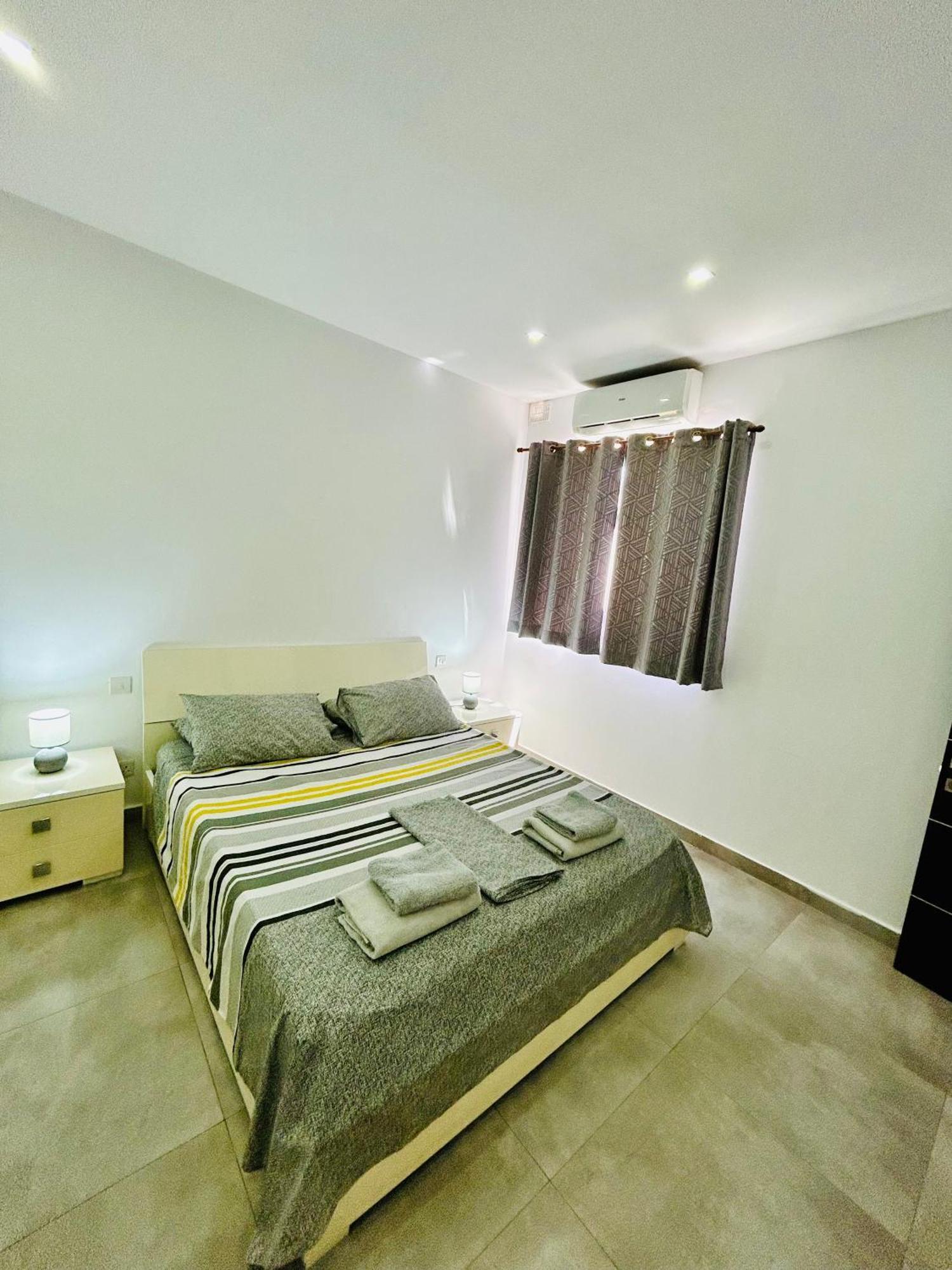 Cosy Seaside Apt, 200M From The Seafront Gzira المظهر الخارجي الصورة