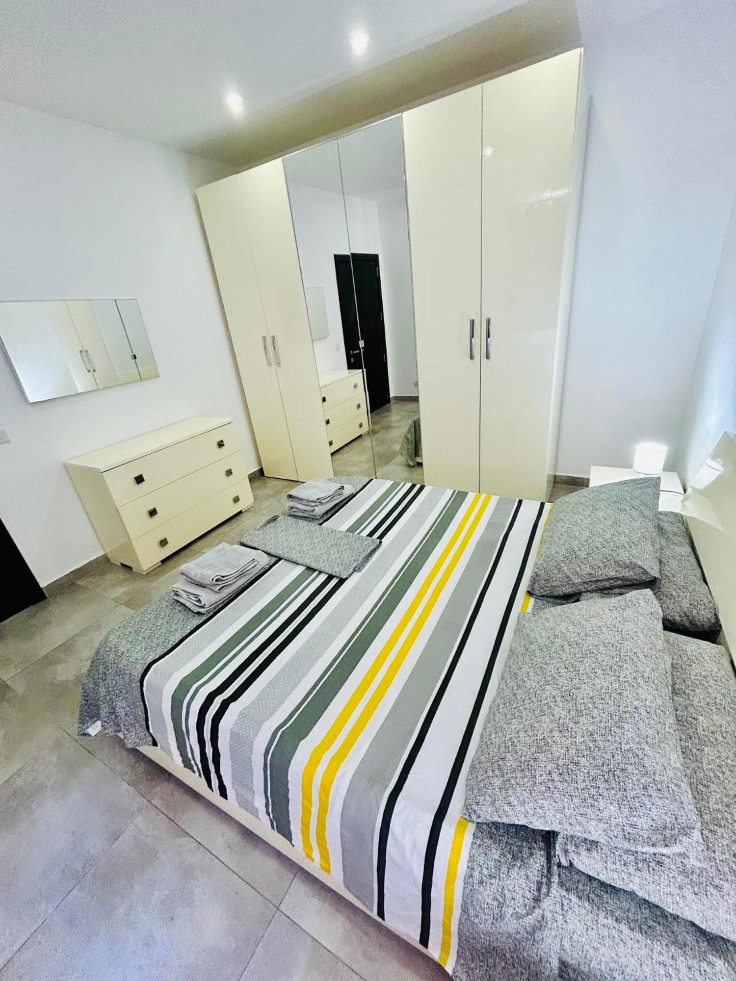 Cosy Seaside Apt, 200M From The Seafront Gzira المظهر الخارجي الصورة