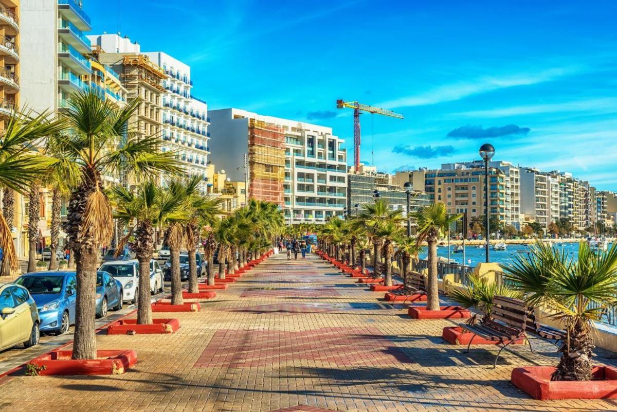 Cosy Seaside Apt, 200M From The Seafront Gzira المظهر الخارجي الصورة