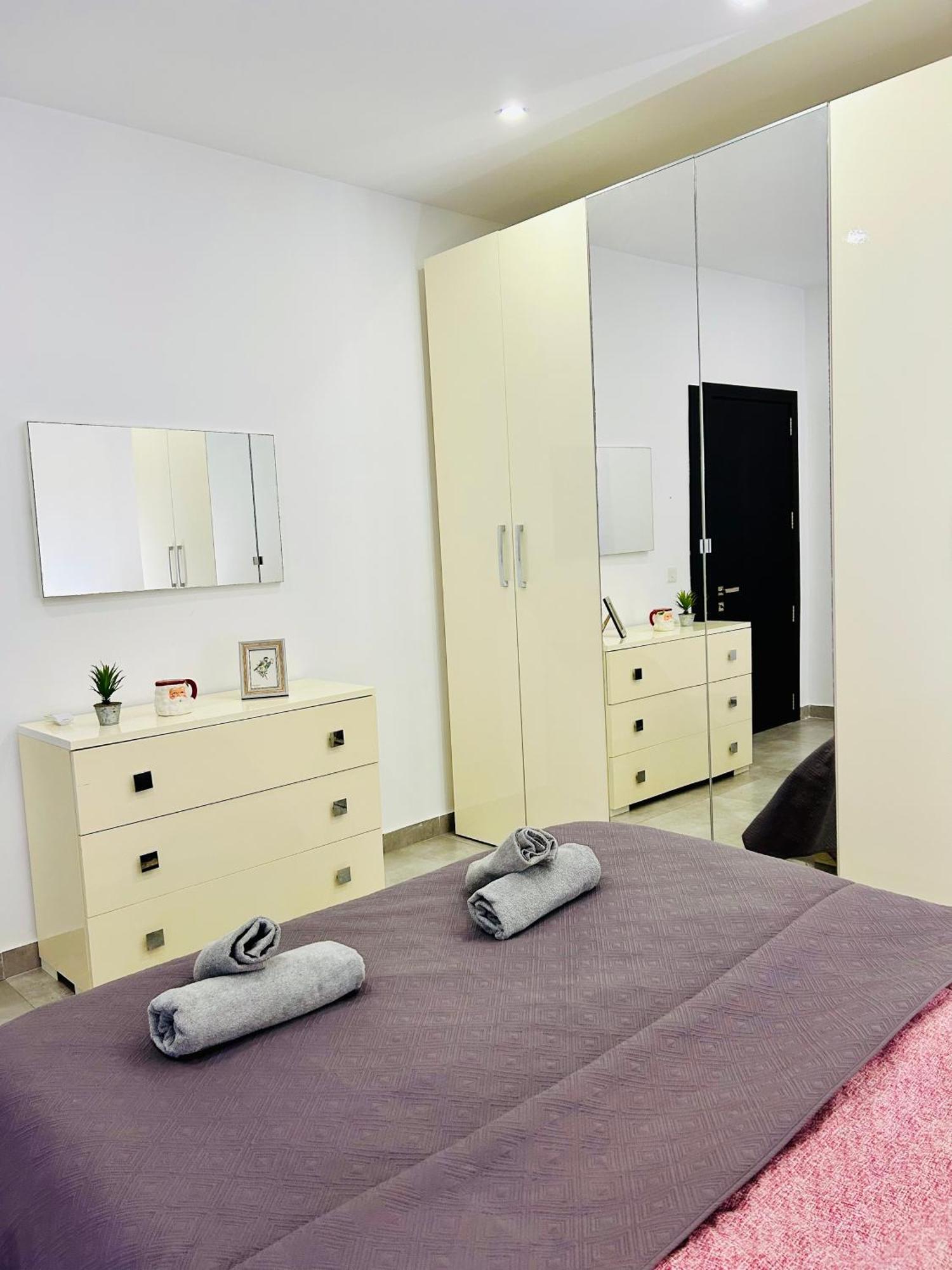 Cosy Seaside Apt, 200M From The Seafront Gzira المظهر الخارجي الصورة